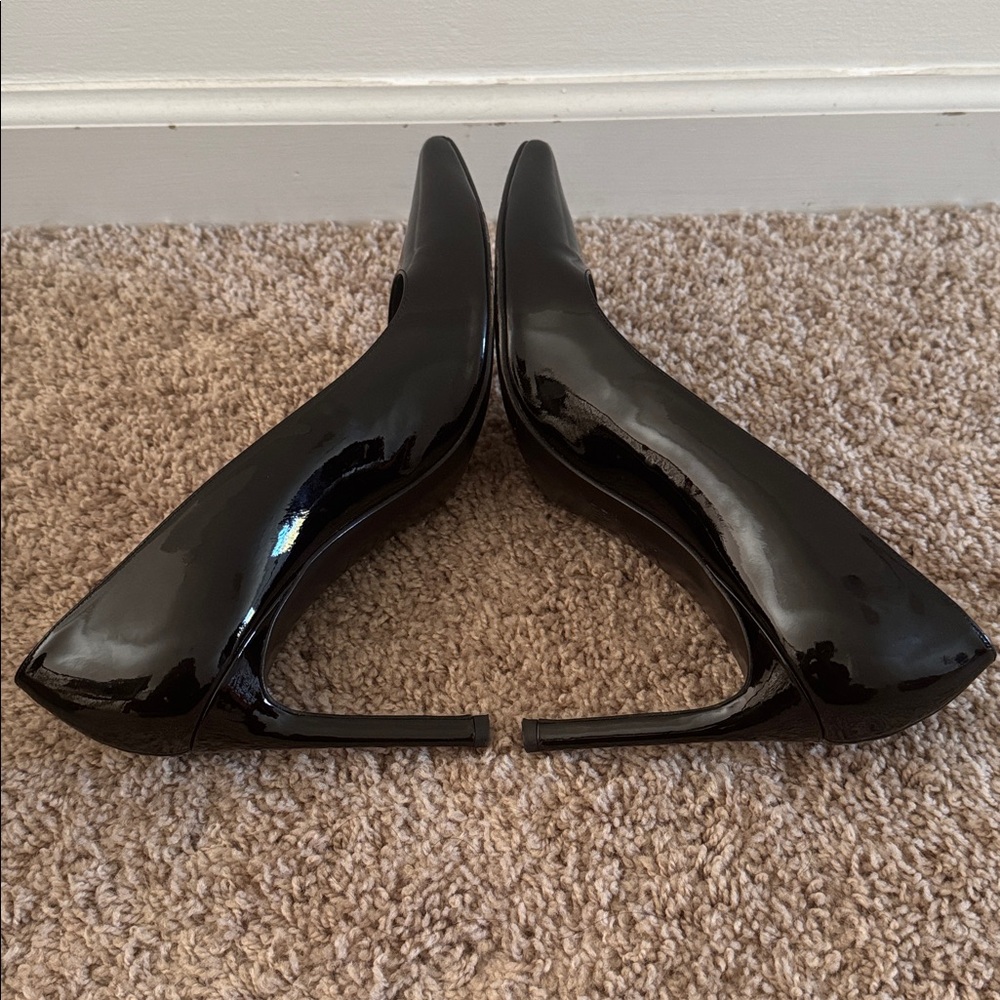 Stuart Weitzman - Black Patent Leather Heels - Picture 2 of 6